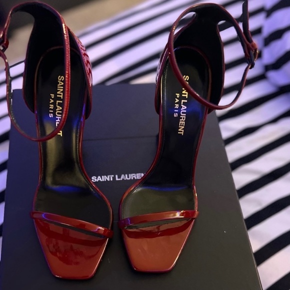 SOLD‼️‼️‼️‼️ YSL logo heels beautiful heels. - Picture 2 of 3
